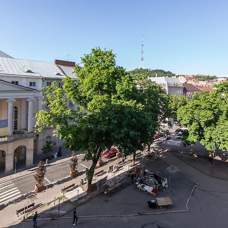 Квартира Віп В Центрі На Вулиці Проспект Свободи 22 Біля Оперного Театру Біля Вернісажу 利沃夫 外观 照片